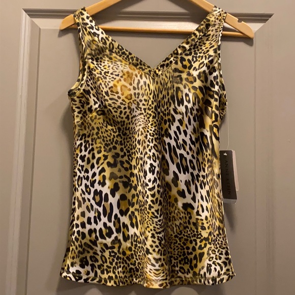 Anne Klein Tops - **NWT** Anne Klein MSRP: $40 P:19” L:24” 100% Silk Yarn